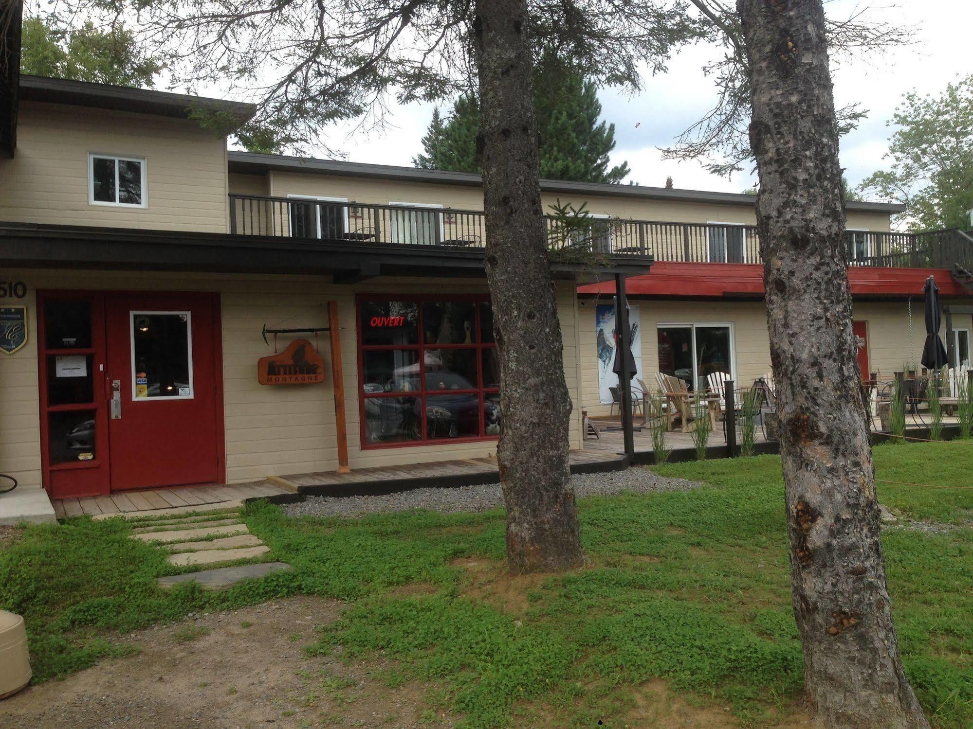 Saint Adolphe D'Howard 阿提图德蒙塔涅宾馆酒店 外观 照片